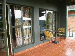 Nyungwe Top View Hill Hotel Gisenyi Room photo